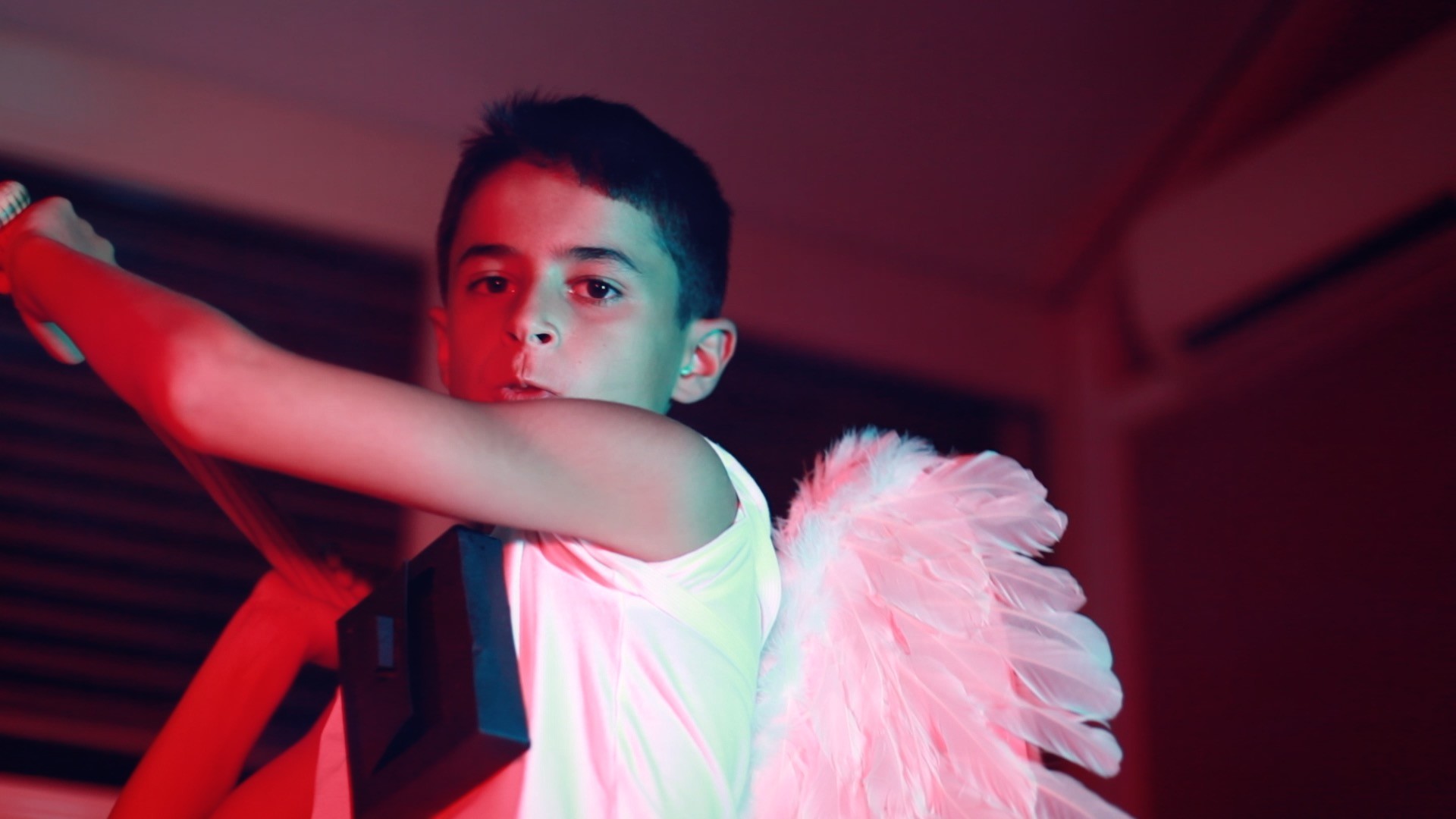 clip_-__Le_jour_du_dernier_jour_MS_butterfly_-_Viviane_Riberaigua_realisateur_12